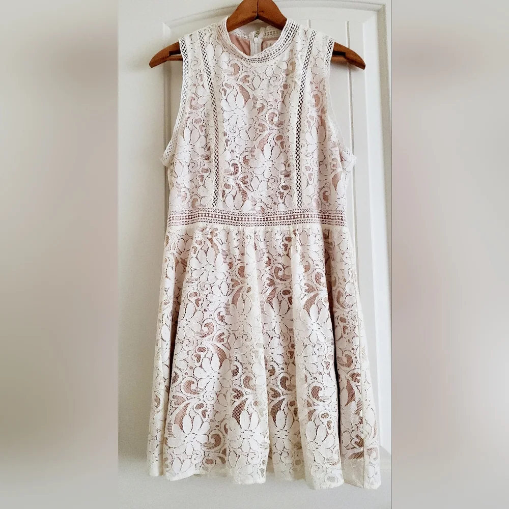 Altar'd State cream floral lace dress - Picture 2 of 5